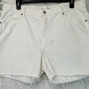 Old Navy Womens White Denim Slouchy Straight High Rise Frayed Shorts Plus 18